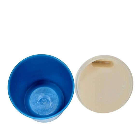 Vintage Child's Blue Plastic Sippy Cup with White Lid Plain 5" Rare Made in USA - Picture 5 of 8